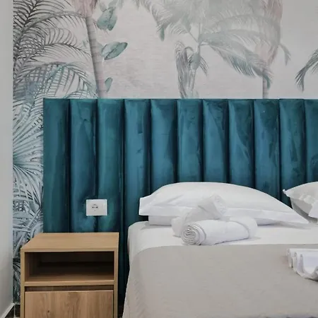 La Maison Boutique 호텔 4*