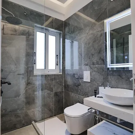 La Maison Boutique Hotel