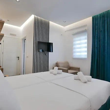 Hotel La Maison Boutique 4*